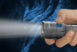 EverActive FL‑4500R Cannon – мощен акумулаторен LED Фенер с 4500 lm и USB‑C зареждане